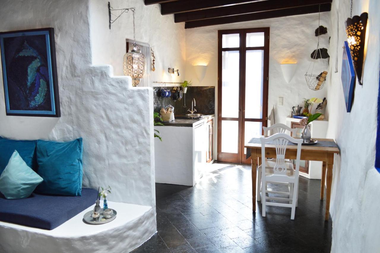 Stylish Getaway With Secluded Patio In Lava Finca Уга Экстерьер фото