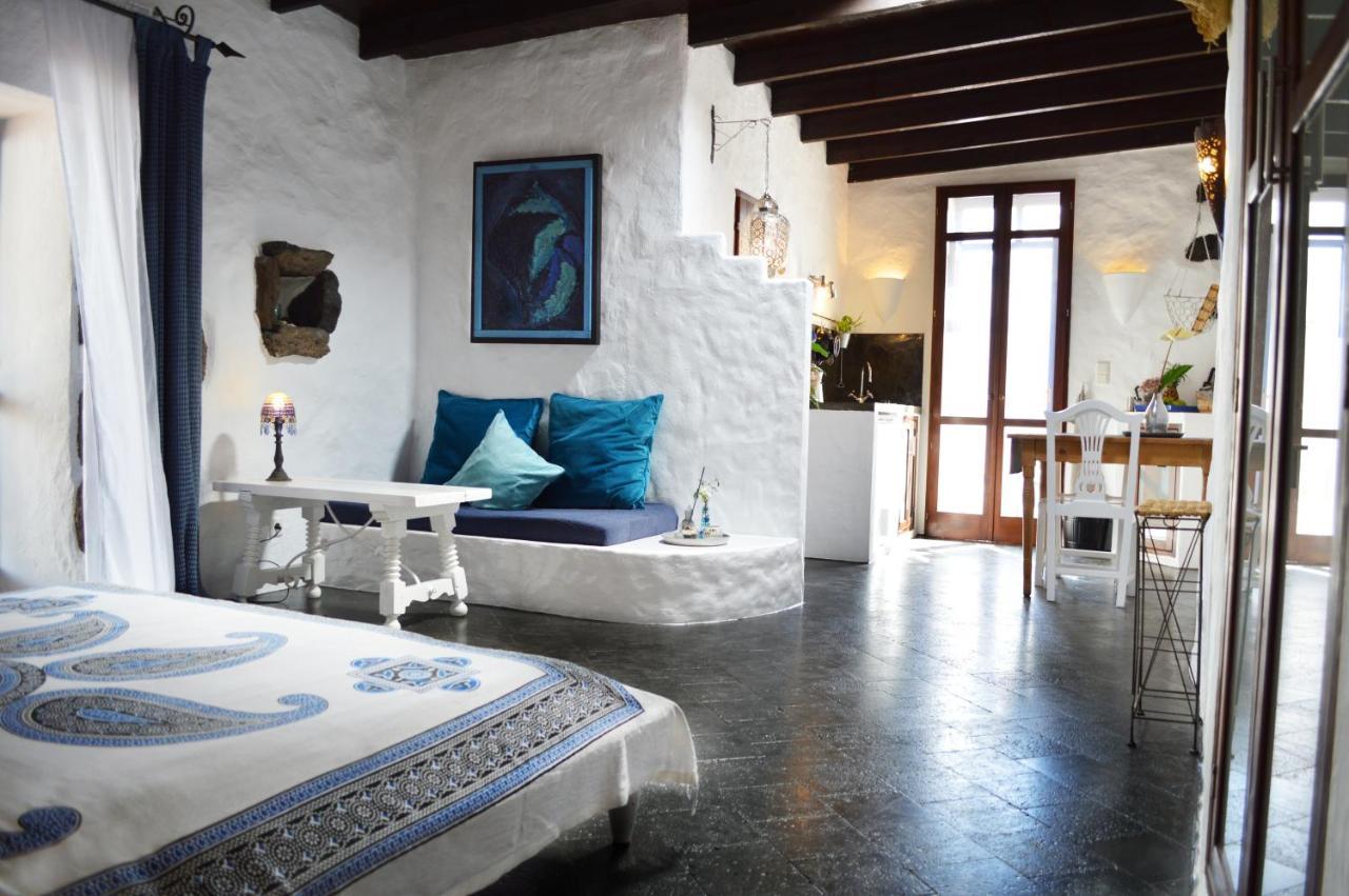 Stylish Getaway With Secluded Patio In Lava Finca Уга Экстерьер фото